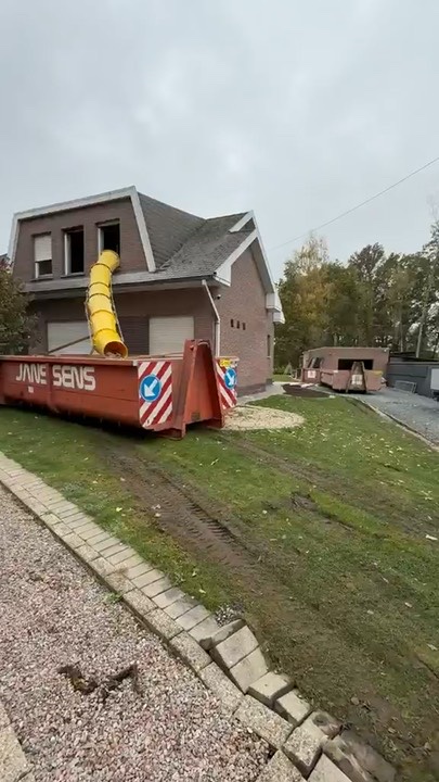 Goulotte de démolition, maison belge